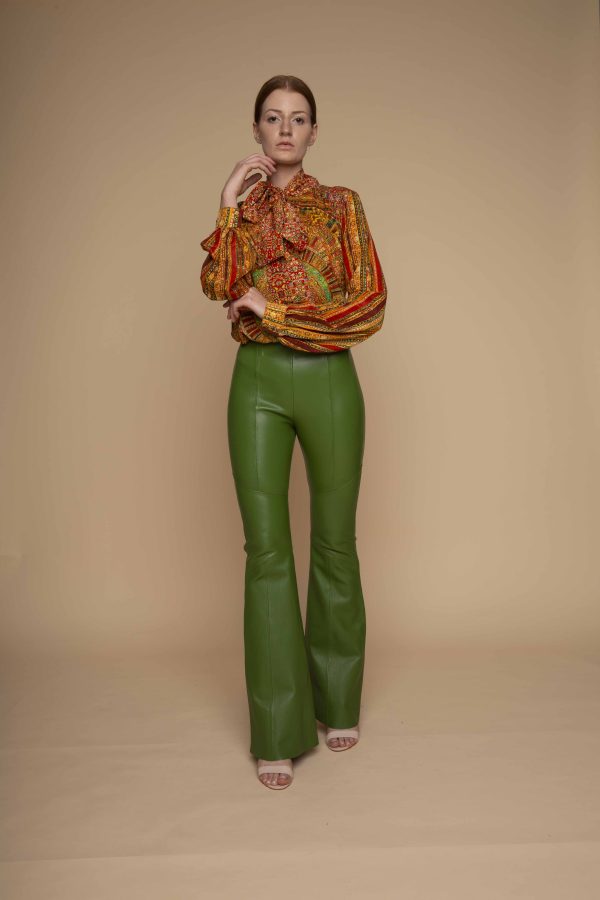 Calça Flare Stretch